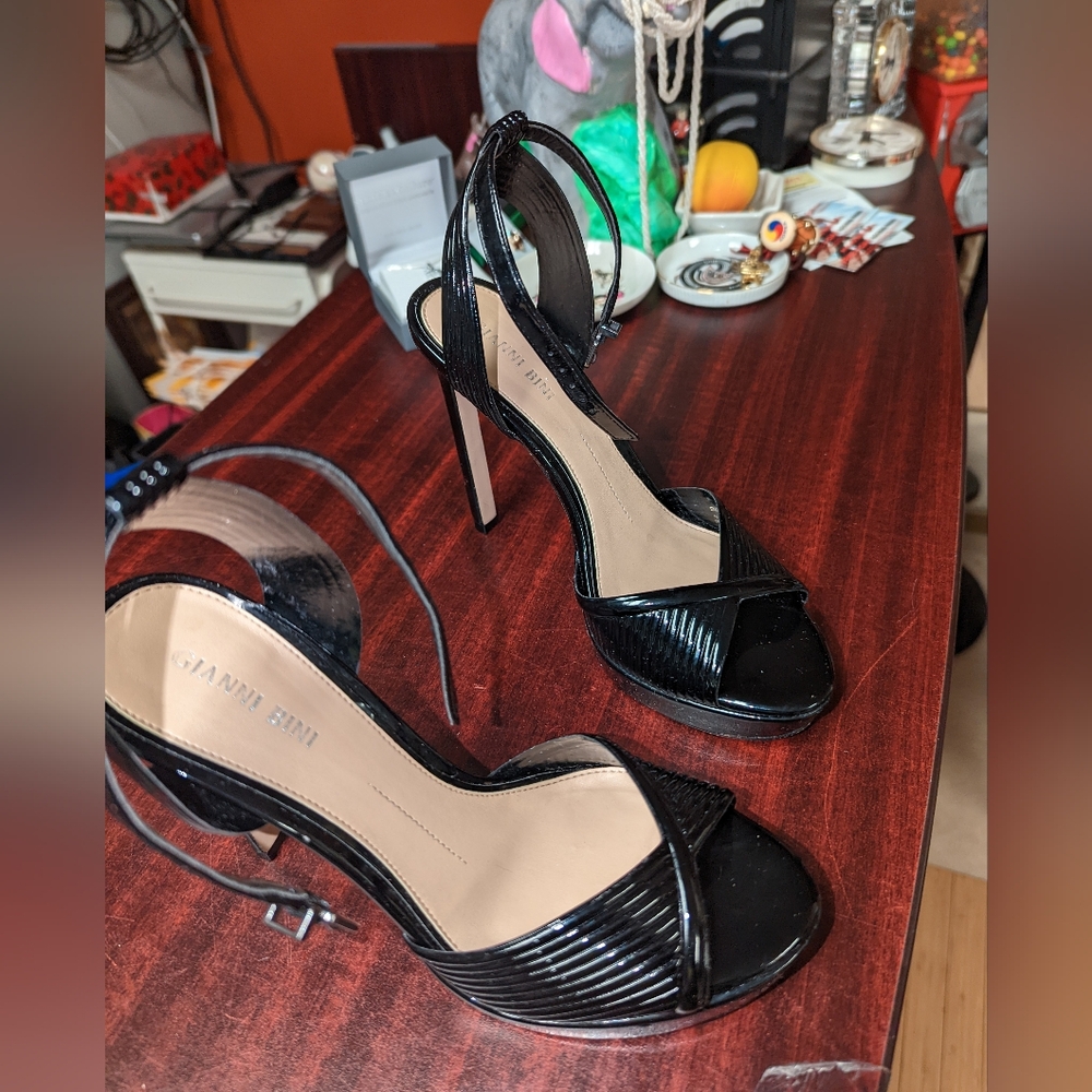 Gianni Bini Size 7m Bini Emaleigh Patent Shiny Black Platform Stiletto Heels